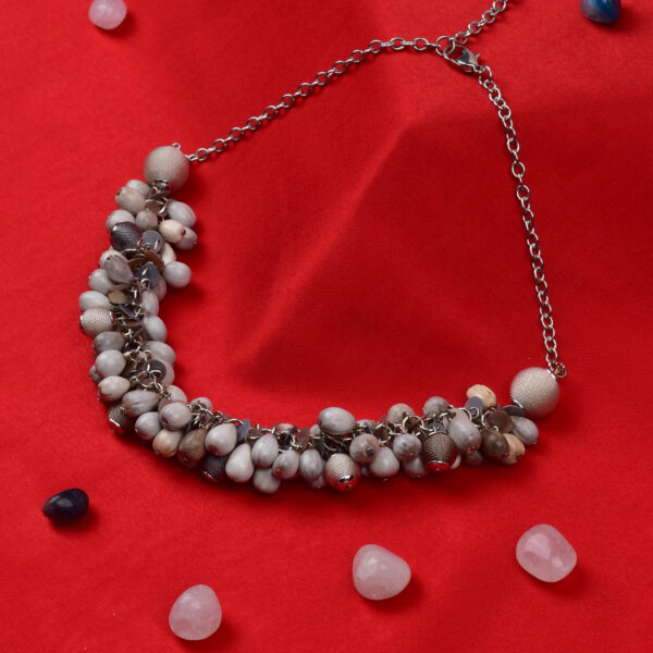 Camellia White Seeds Necklace