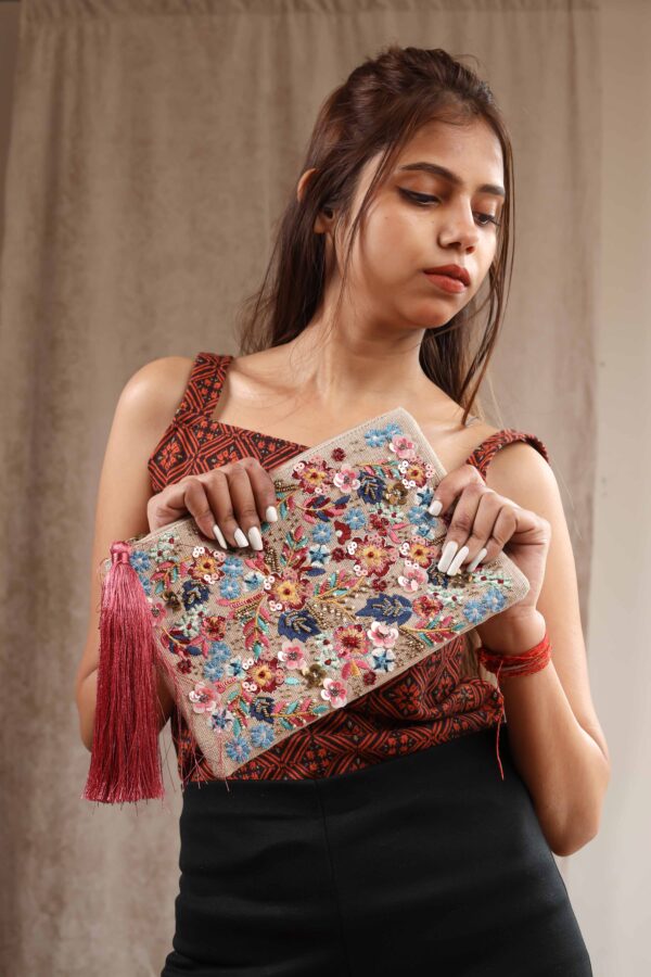 Arena Jute Pouch - Image 4